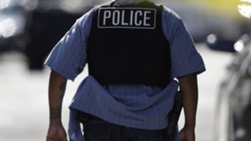 ABD'de bir polis daha öldürüldü