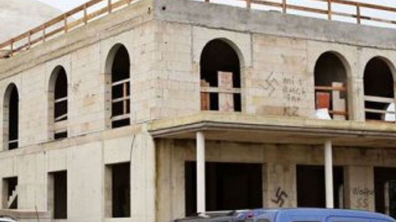 Almanya'da camiye Nazi saldırısı