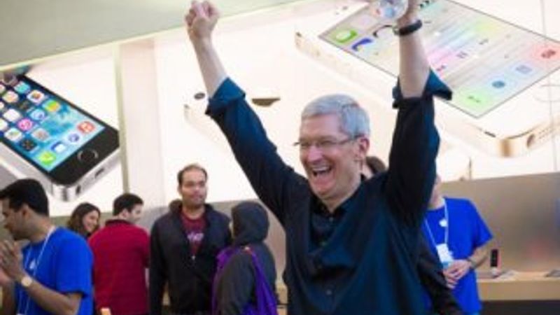 Tim Cook yılın CEO'su seçildi
