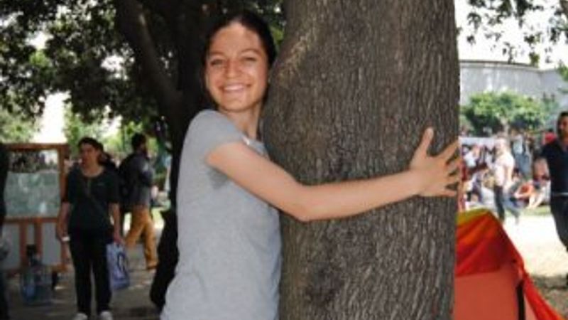 Ağaçlara sarılmak sağlığa iyi geliyor