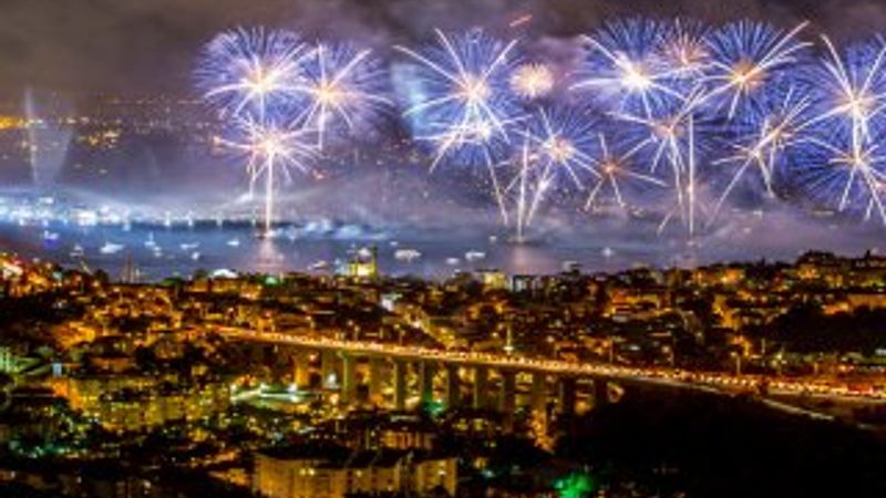 Yeni yıl dünyada coşkuyla kutlandı