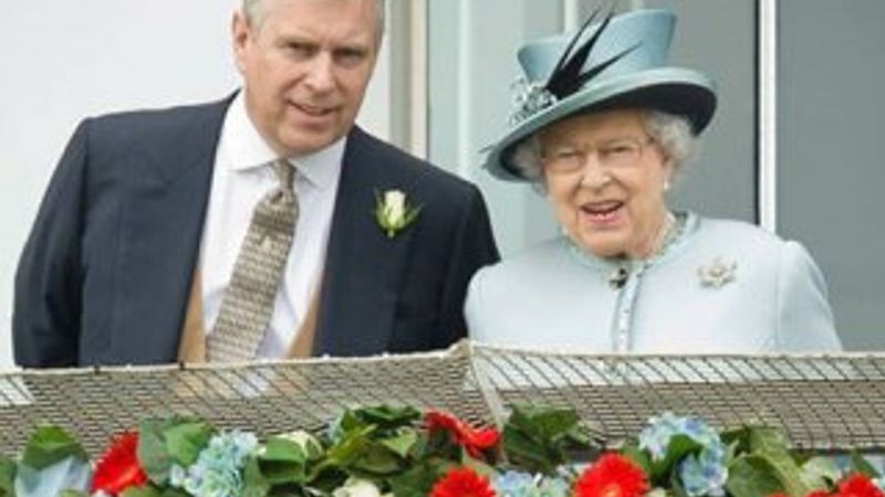 Buckingham Sarayı'nı sarsan seks skandalı büyüyor