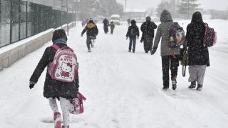 Ankara'da kar var tatil yok