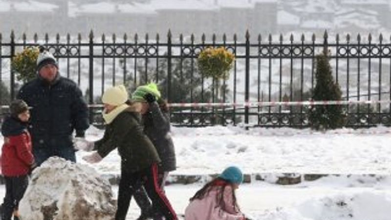 İstanbul'da okullar yine tatil