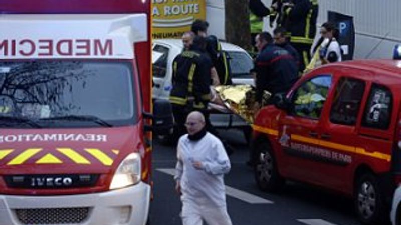 Paris'te polise yeni silahlı saldırı