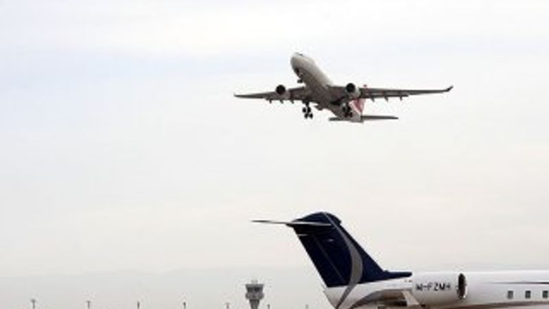 Türk hava sahasından her 18 saniyede bir uçak geçiyor