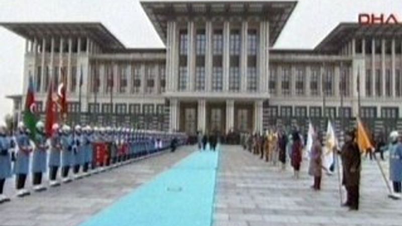 Cumhurbaşkanı'na Osmanlı Diriliş Marşı ile karşılama İZLE