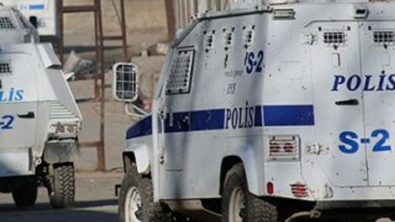 Hakkari'de 3 polis açığa alındı