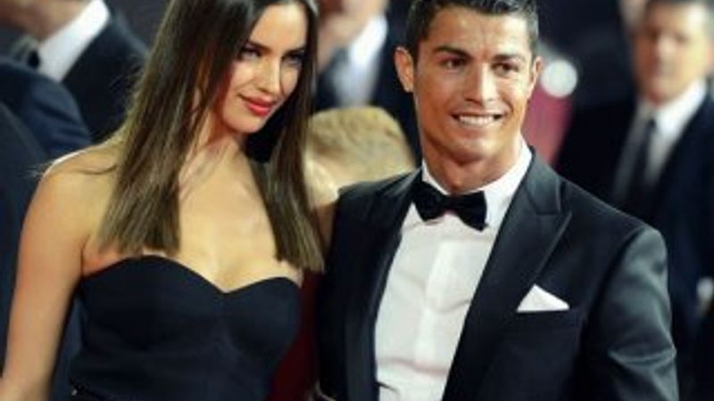 Irina Shayk Ronaldo'dan ayrıldığını doğruladı