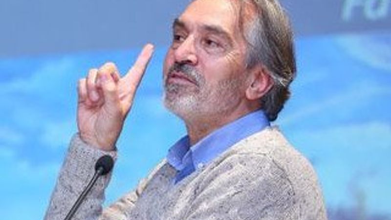 İskender Pala'dan Charlie Hebdo eleştirisi