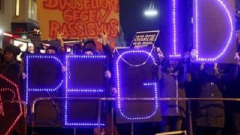 PEGİDA geri adım attı