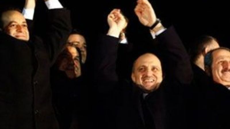 Meclis'te 4 eski bakan için Yüce Divan oylaması