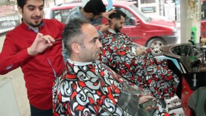 Elazığ'da akıllı tıraş önlüğü tasarlandı