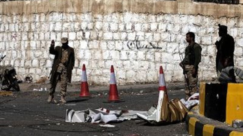 Yemen'de Husi militanları Başkanlık Sarayı'nı bastı