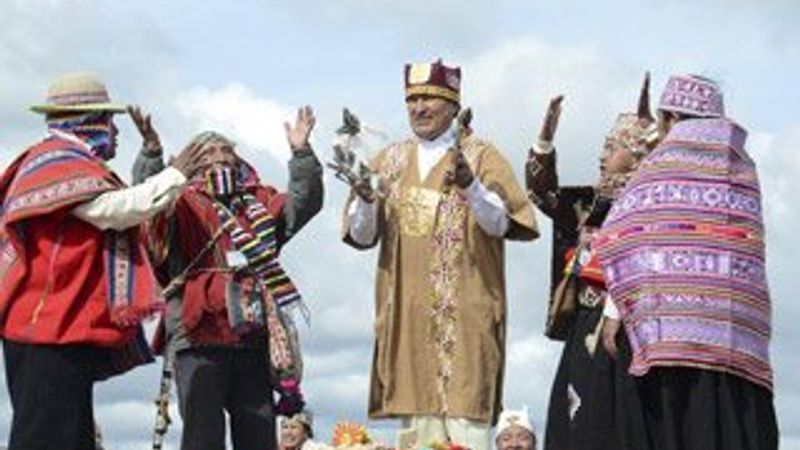 Morales İnka töreniyle arındı