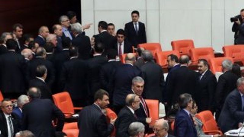 Rakamlarla Yüce Divan oylaması