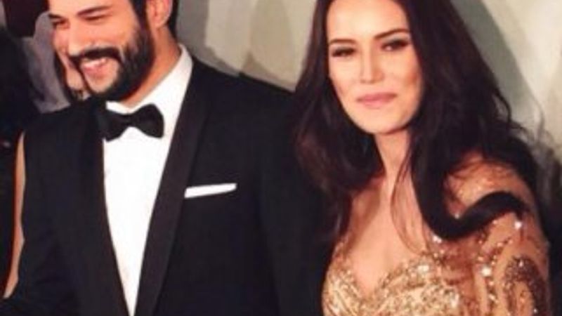 Fahriye ile Burak galaya el ele geldi