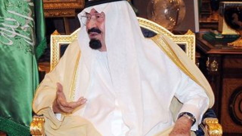 Mescid-i Aksa'da Kral Abdullah'ı öven imama darp girişimi