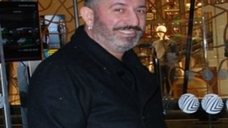 Çizmeli Cem Yılmaz