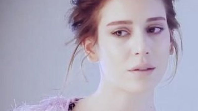 Sinem Kobal artık sarışın değil