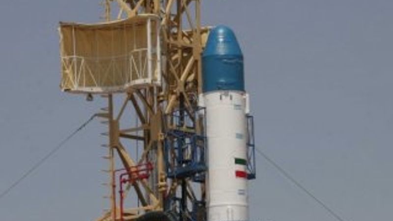 İran uzaya uydu fırlattı