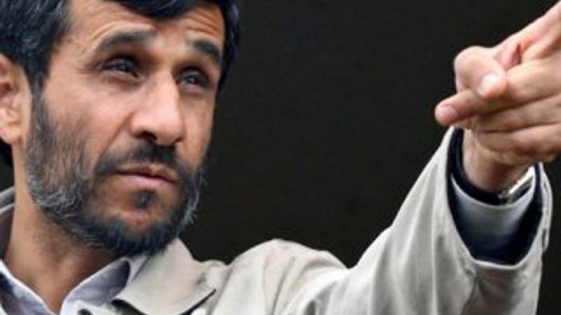 Ahmedinejad siyasete dönüyor