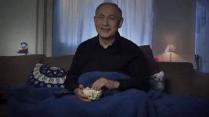 Netanyahu seçimler için bebek bakıcısı rolüne girdi