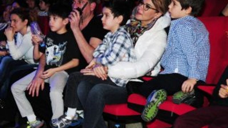 Gülben Ergen eski eşini yalnız bırakmadı