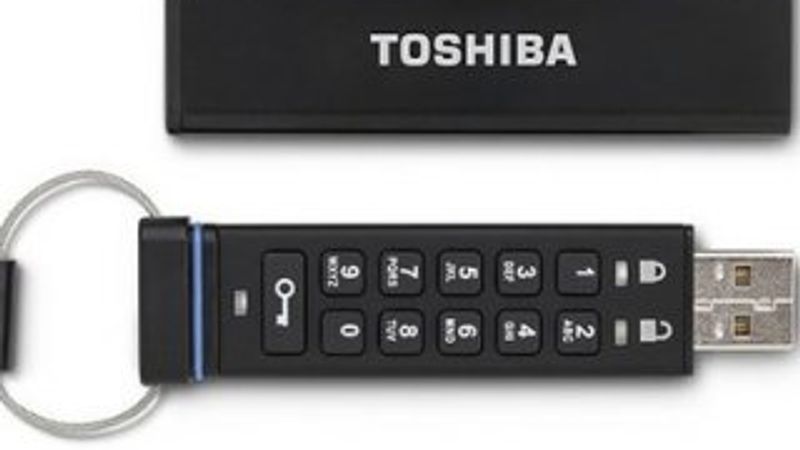 Toshiba şifreli USB üretti