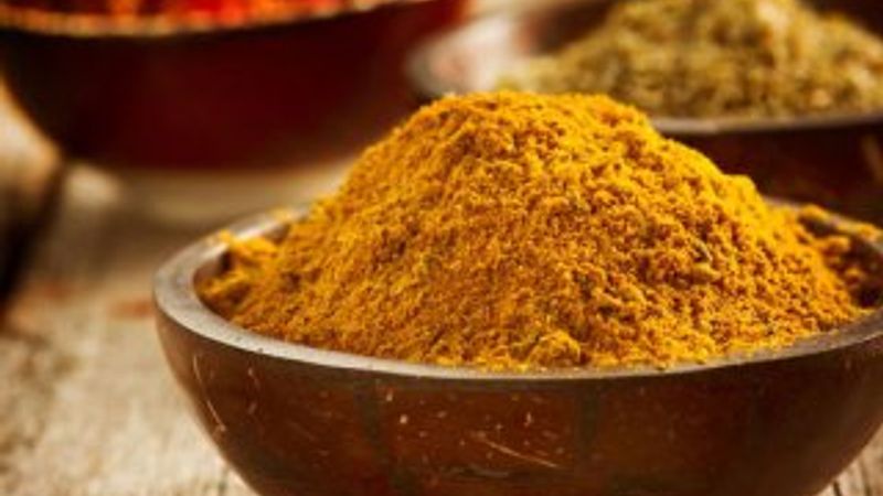 Zerdeçal iltihap gidermeye yardımcı