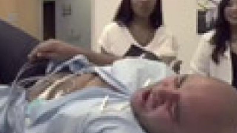 Erkeklere doğum sancısı deneyimi yaşattılar - İzle