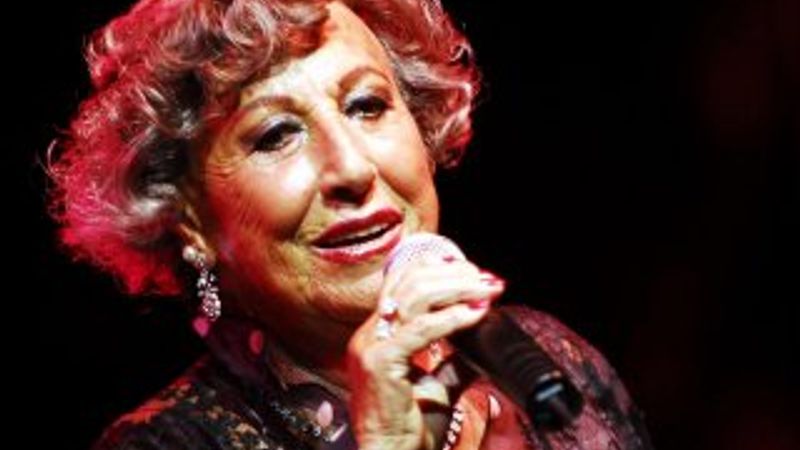 Müzeyyen Senar'ın cenaze töreni