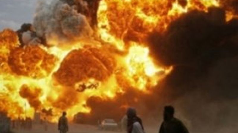 Mısır'da art arda 5 bomba patlatıldı