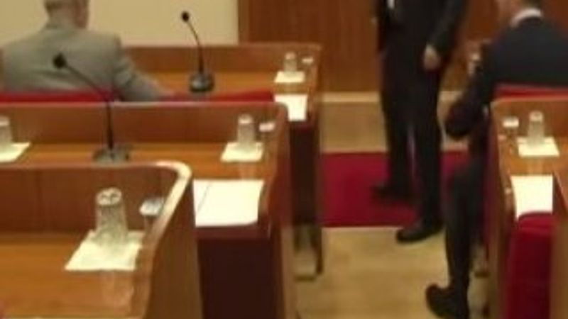 İnönü-Sarıgül gerginliğinin videosu