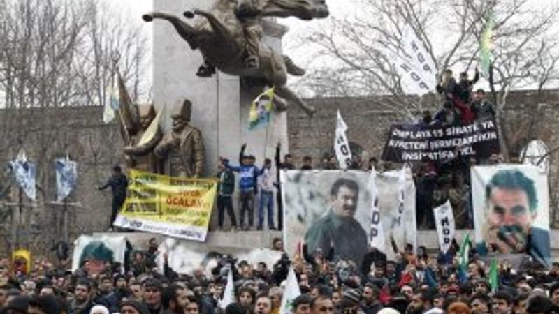 Öcalan'ın yakalanış yıldönümünde protestolar