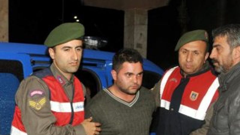 Özgecan'ın katili daha önce de babasını bıçaklamış