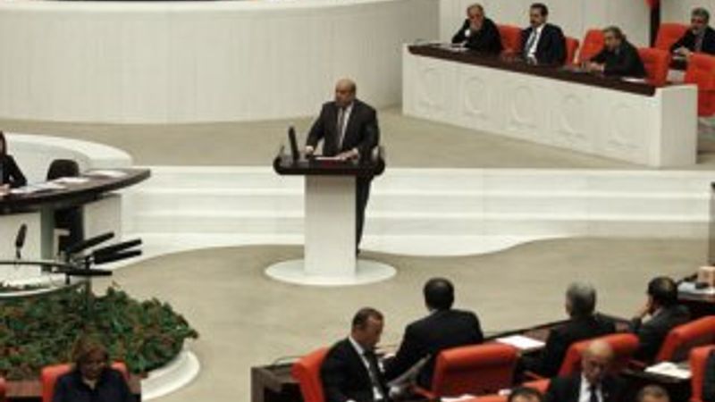 Hasip Kaplan'dan milletvekillerine Kardashian benzetmesi