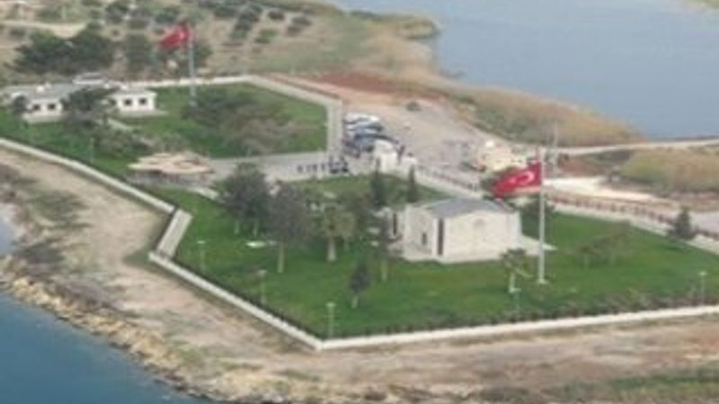 Süleyman Şah operasyonu Türk ordusu Suriye'ye girdi