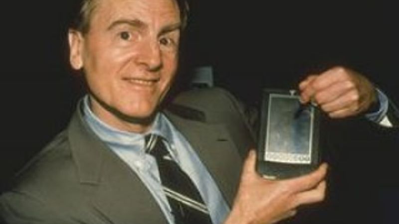 John Sculley Apple-Samsung rekabetini değerlendirdi