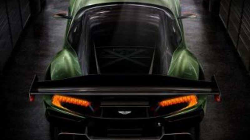 Aston Martin yeni otomobilini duyurdu