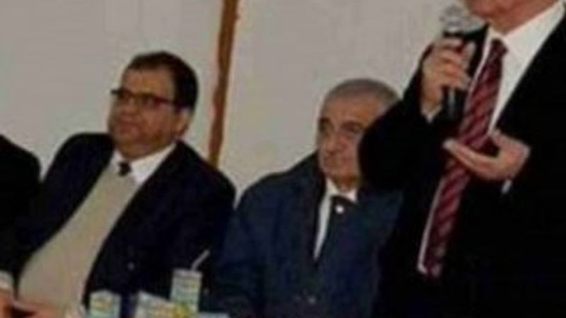 KKTC'de Türk bayrağı sofra bezi gibi kullanıldı