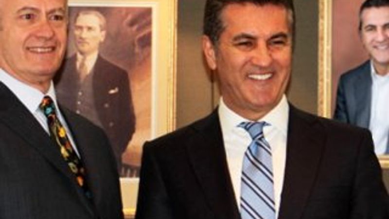 Mustafa Sarıgül'ün fotoğrafları belediyeden kaldırıldı