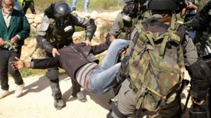 Batı Şeria'daki gösterilere sert müdahale