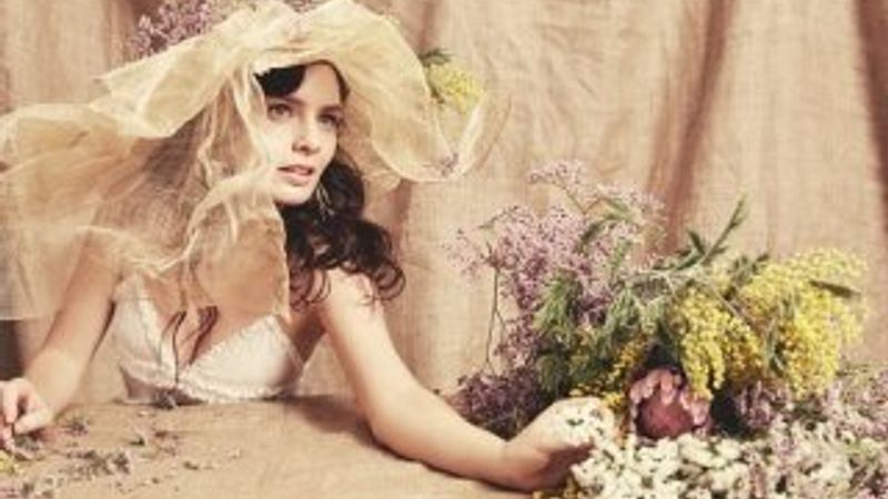 Nil Karaibrahimgil sıfır makyaj