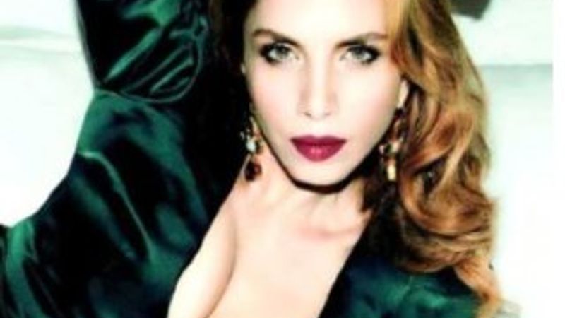 Sertab Erener kendine çiçek hediye etti