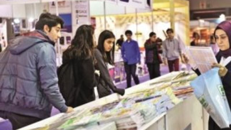 2.CNR Kitap Fuarı'na akın