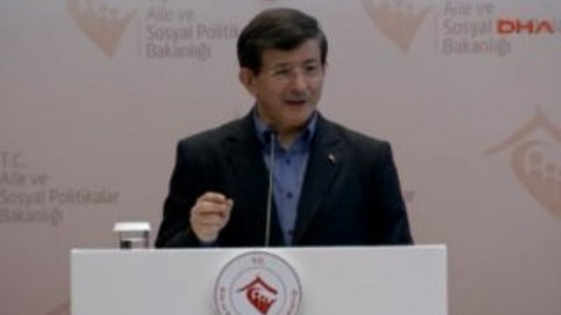 Davutoğlu'ndan parti kapatmayı imkansızlaştıralım çağrısı