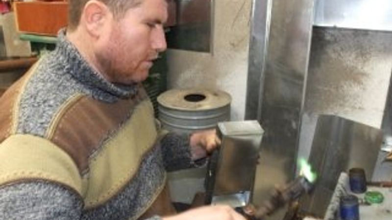 Son tenekeci teknolojiyle savaşıyor