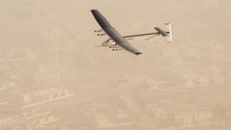 Solar Impulse 2 Dünya turuna başladı