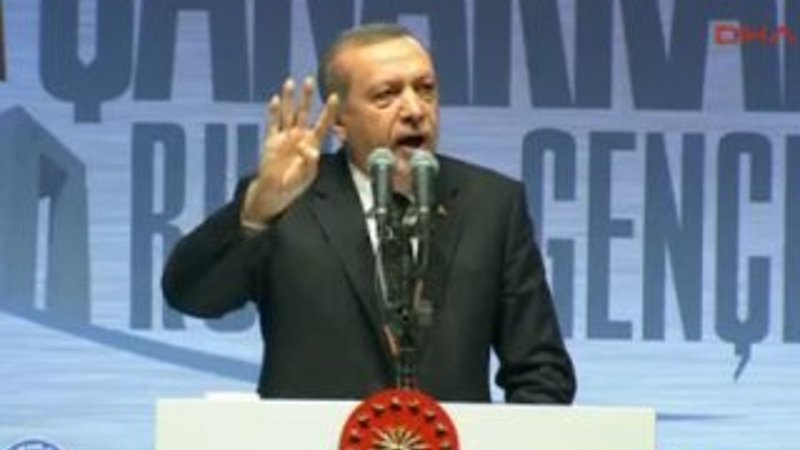 Erdoğan Mehmet Akif'in Ordunun Duası şiirini okudu